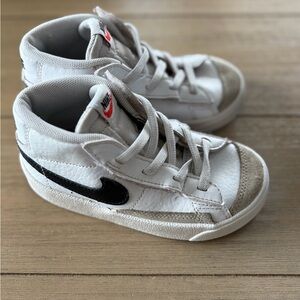 Nike Blazer Mid '77 Toddler Size 10C White Black